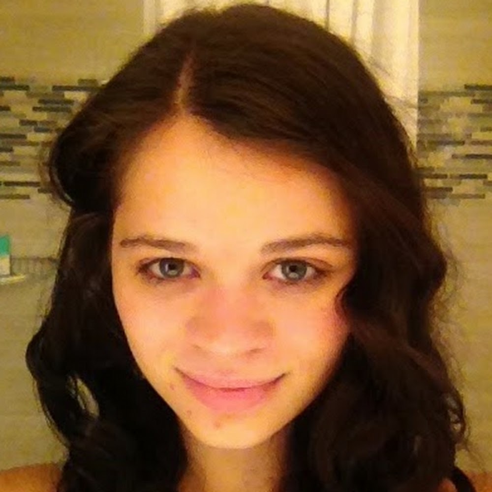 Meet your Posher, Cecily